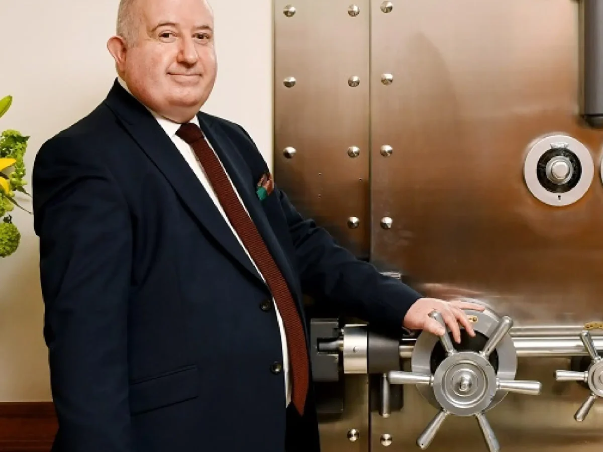 Lock and key scaled securicor vaults